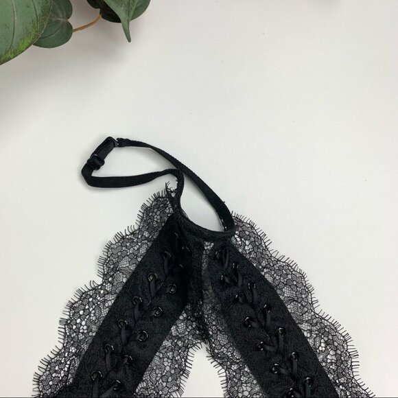 VICTORIA'S Secret Very Sexy Black Lace Bralette - Picture 3 of 8